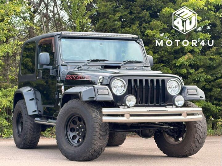 Jeep JEEP WRANGLER 4.0 Sahara Hard Top 4x4 3dr Jeep JEEP WRANGLER 4.0 Sahara Hard Top 4x4 3dr