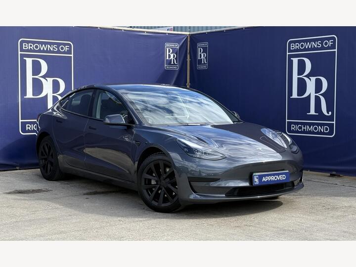 Tesla Model 3 Auto RWD 4dr