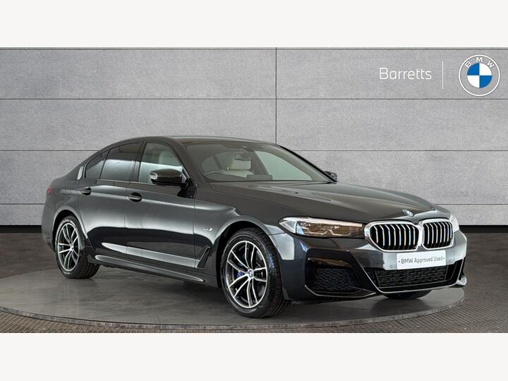 BMW 5 Series 2.0 530e 12kWh M Sport Steptronic XDrive Euro 6 (s/s) 4dr BMW 5 Series 2.0 530e 12kWh M Sport Steptronic XDrive Euro 6 (s/s) 4dr