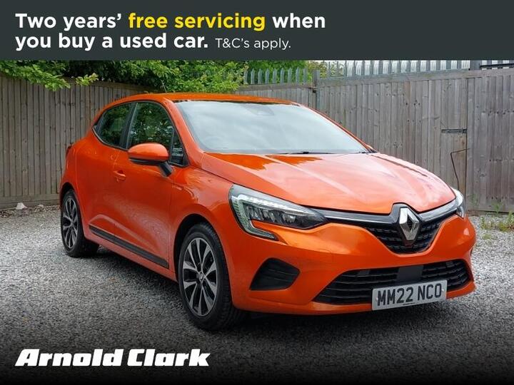 Renault Clio 1.0 TCe Iconic Edition Euro 6 (s/s) 5dr Renault Clio 1.0 TCe Iconic Edition Euro 6 (s/s) 5dr