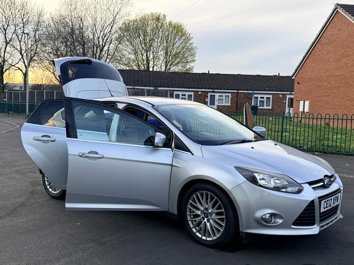 Ford Focus 1.6 TDCi Zetec Euro 5 (s/s) 5dr