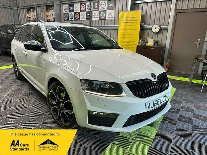 Skoda Octavia 2.0 TDI VRS DSG Euro 6 (s/s) 5dr (SNav)