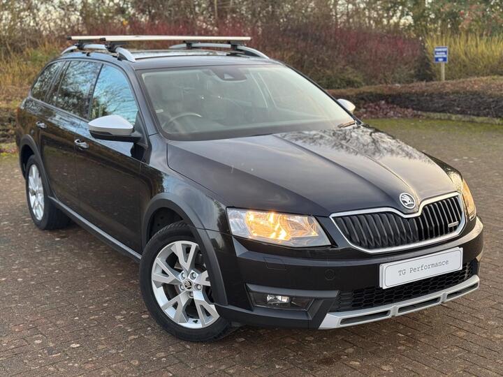 Skoda Octavia 2.0 TDI Scout DSG 4WD Euro 6 (s/s) 5dr