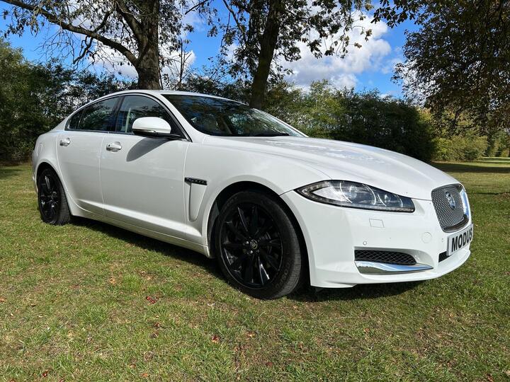 Jaguar XF 3.0d V6 Premium Luxury Auto Euro 5 (s/s) 4dr