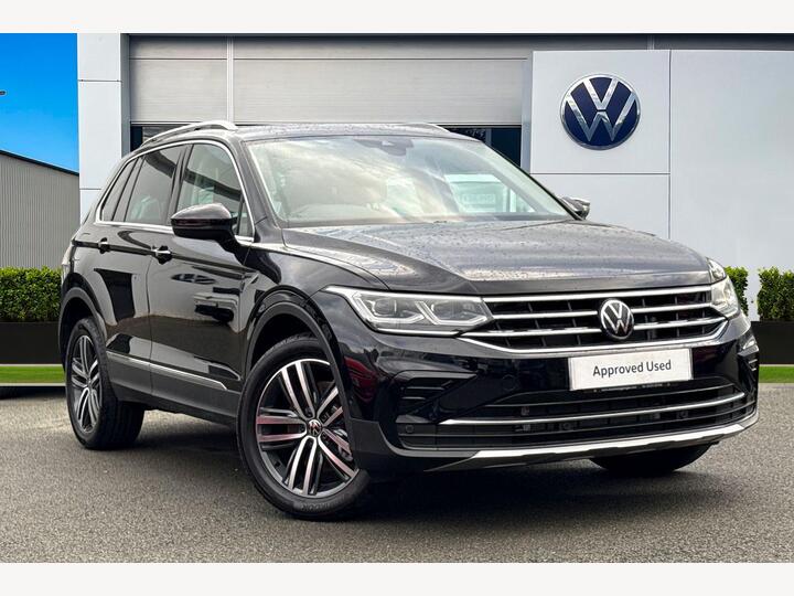Volkswagen Tiguan 1.4 TSI 13kWh Elegance DSG Euro 6 (s/s) 5dr Volkswagen Tiguan 1.4 TSI 13kWh Elegance DSG Euro 6 (s/s) 5dr