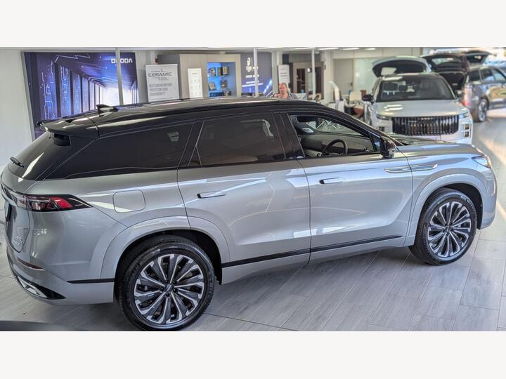 JAECOO 8 1.5T SHS 34.46kWh Executive DHT3 AWD Euro 6 (s/s) 5dr
