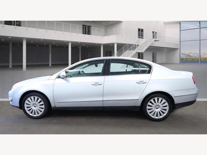 Volkswagen Passat 2.0 TDI Highline DSG Euro 4 4dr