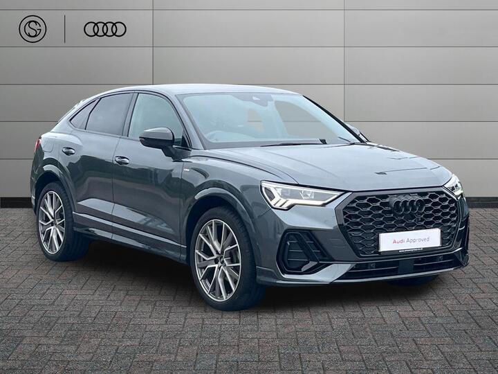 Audi Q3 Sportback 1.5 TFSI CoD 35 Black Edition Sportback S Tronic Euro 6 (s/s) 5dr