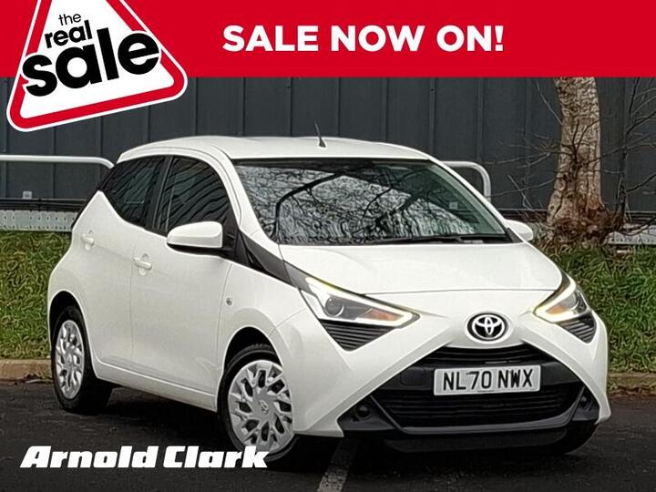 Toyota AYGO 1.0 VVT-i X-play Euro 6 5dr (Safety Sense)