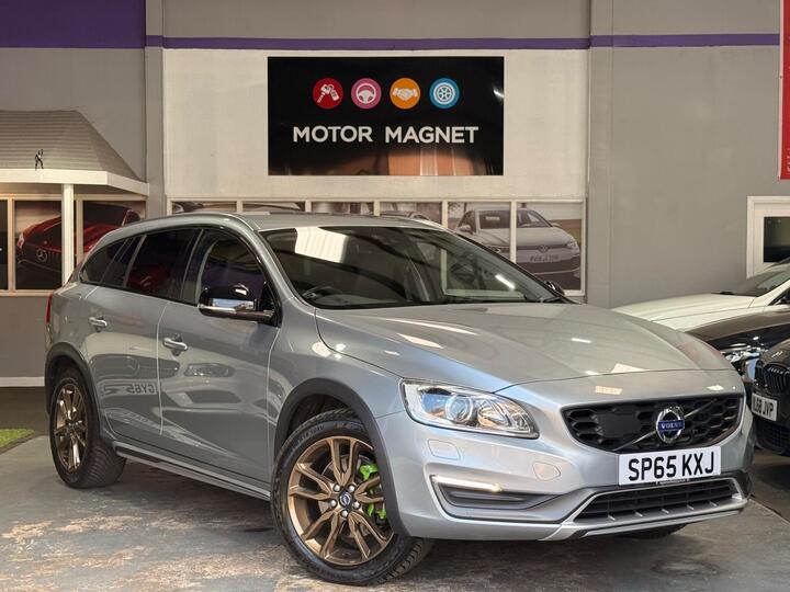 Volvo V60 Cross Country 2.4 D4 Lux Nav Auto AWD Euro 6 (s/s) 5dr