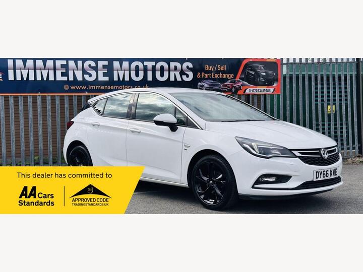 Vauxhall ASTRA 1.4i SRi Euro 6 5dr Vauxhall ASTRA 1.4i SRi Euro 6 5dr