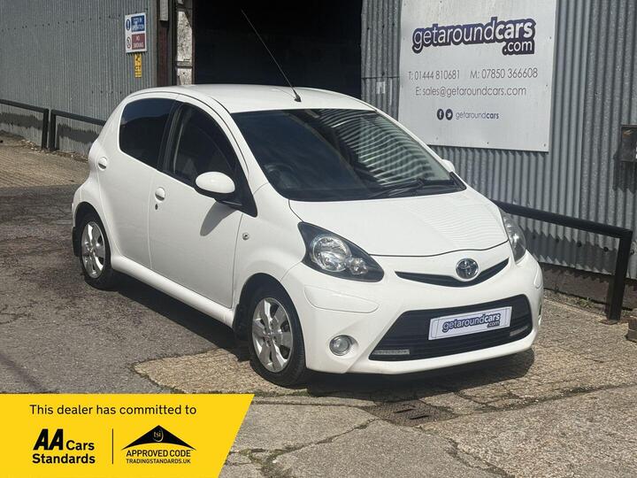 Toyota AYGO 1.0 VVT-i Fire Euro 5 5dr