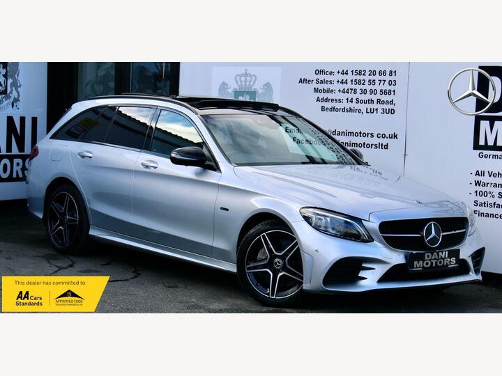 Mercedes-Benz C Class 2.0 C300e 13.5kWh AMG Line Night Edition (Premium Plus) G-Tronic+ Euro 6 (s/s) 5dr Mercedes-Benz C Class 2.0 C300e 13.5kWh AMG Line Night Edition (Premium Plus) G-Tronic+ Euro 6 (s/s) 5dr