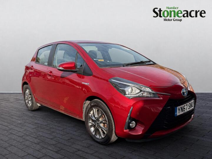 Toyota Yaris 1.5 VVT-h Icon Tech E-CVT Euro 6 (s/s) 5dr
