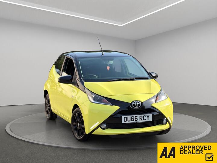 Toyota AYGO 1.0 VVT-i X-cite 3 Yellow Bi-Tone Euro 6 5dr