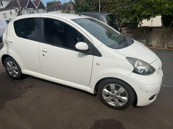Toyota AYGO 1.0 VVT-i Go Euro 5 5dr