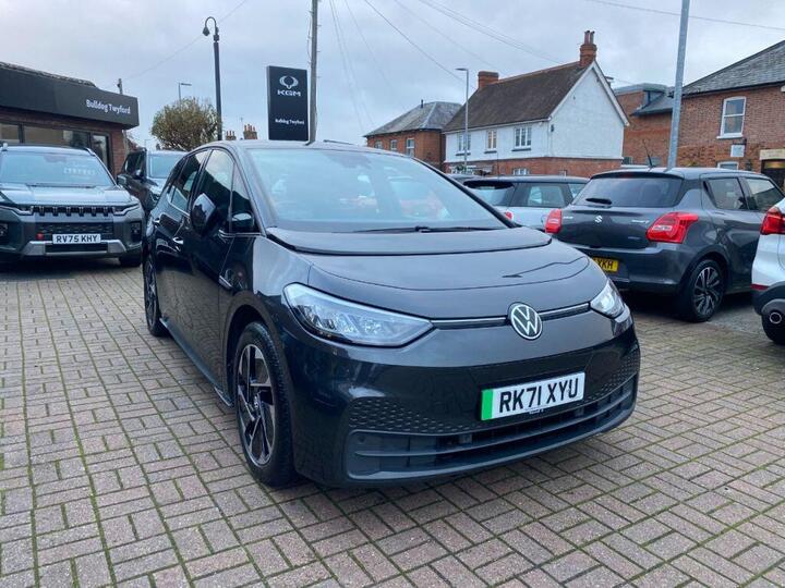 Volkswagen ID.3 Pro Performance 58kWh Life Auto 5dr