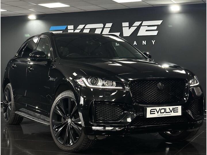 Jaguar F-PACE 2.0 D180 Chequered Flag Auto AWD Euro 6 (s/s) 5dr Jaguar F-PACE 2.0 D180 Chequered Flag Auto AWD Euro 6 (s/s) 5dr