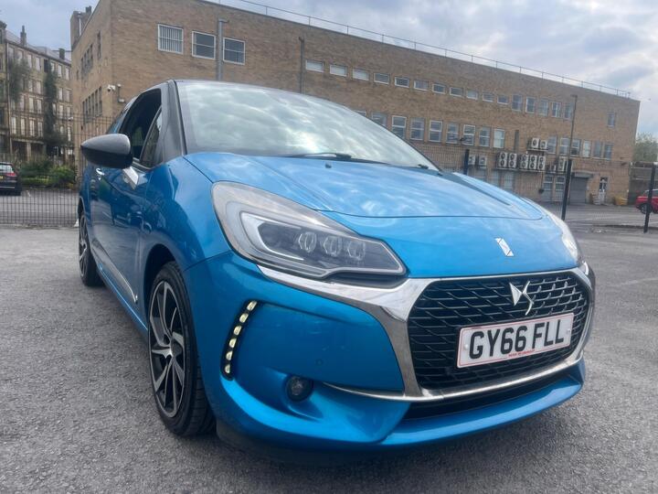 DS AUTOMOBILES DS 3 1.2 PureTech Prestige Euro 6 (s/s) 3dr DS AUTOMOBILES DS 3 1.2 PureTech Prestige Euro 6 (s/s) 3dr