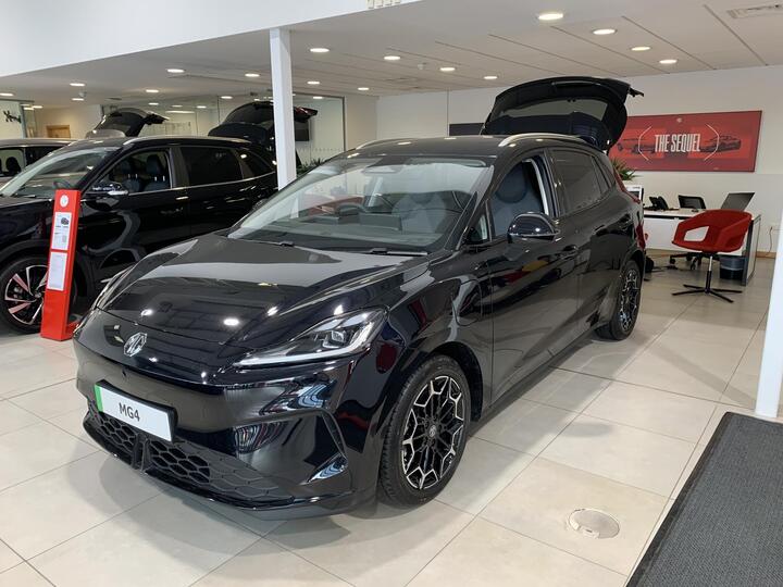 MG MG4 Urban 53.9kWh Premium Long Range Auto 5dr