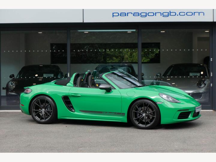 Porsche 718 Boxster 2.0T Euro 6 (s/s) 2dr Porsche 718 Boxster 2.0T Euro 6 (s/s) 2dr