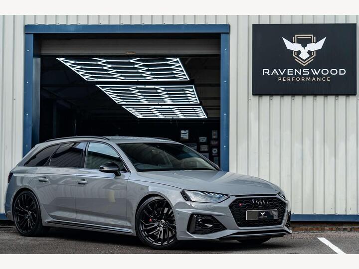 Audi A4 2.9 TFSI V6 Carbon Black Tiptronic Quattro Euro 6 (s/s) 5dr Audi A4 2.9 TFSI V6 Carbon Black Tiptronic Quattro Euro 6 (s/s) 5dr