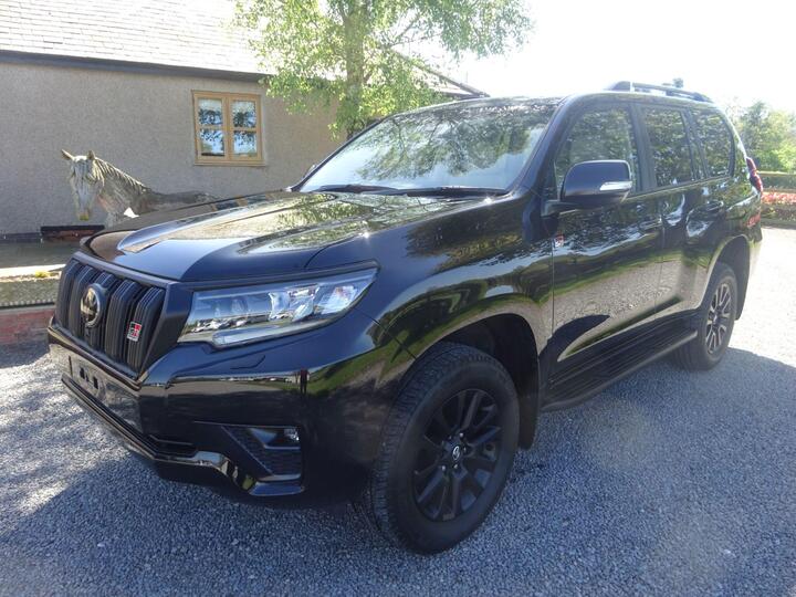 Toyota Land Cruiser 2.8D Invincible Auto 4WD Euro 6 (s/s) 5dr (7 Seat) Toyota Land Cruiser 2.8D Invincible Auto 4WD Euro 6 (s/s) 5dr (7 Seat)