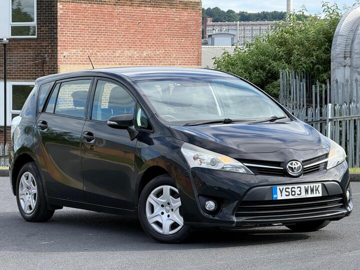 Toyota Verso 1.6 V-Matic Active Euro 5 5dr (7 Seat)