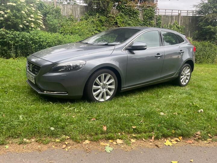 Volvo V40 2.0 D2 SE Lux Auto Euro 6 (s/s) 5dr