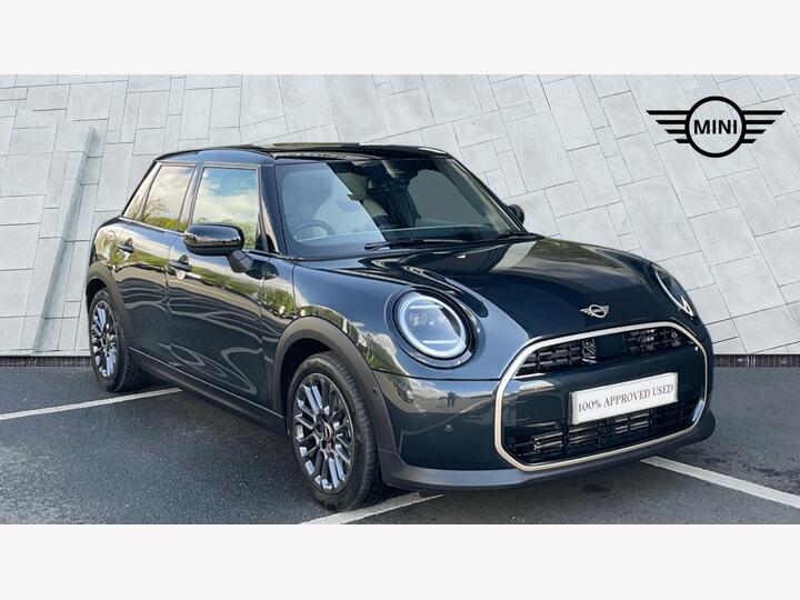 MINI Hatch 1.5C Exclusive Steptronic Euro 6 (s/s) 5dr