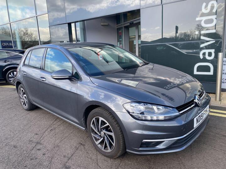 Volkswagen Golf 1.6 TDI Match Euro 6 (s/s) 5dr Volkswagen Golf 1.6 TDI Match Euro 6 (s/s) 5dr