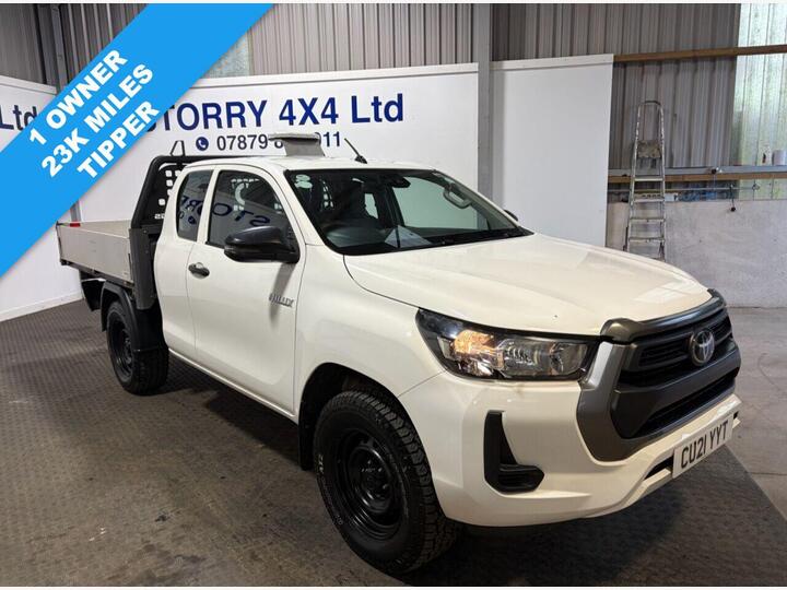 Toyota HILUX 2.4 D-4D Active Extra Cab Pickup 4WD Euro 6 (s/s) 4dr