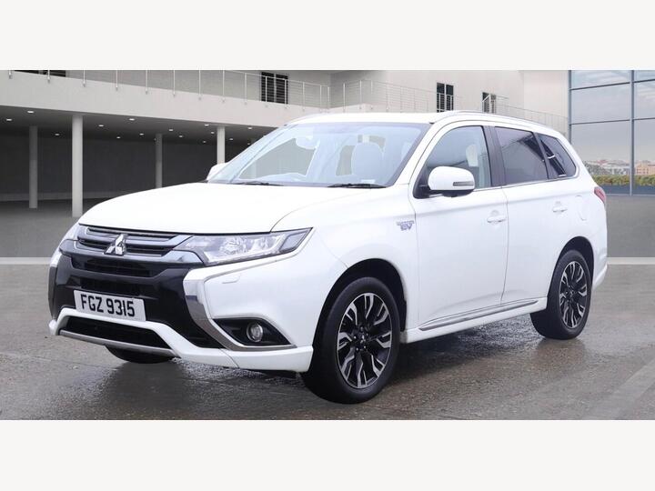 Mitsubishi Outlander 2.0h 12kWh 4h CVT 4WD Euro 6 (s/s) 5dr