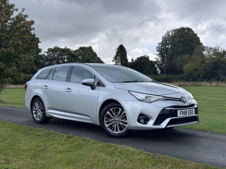 Toyota AVENSIS 2.0 D-4D Business Edition Touring Sports Euro 6 (s/s) 5dr