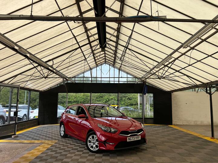 Kia CEED 1.5 T-GDi 2 Euro 6 (s/s) 5dr Non-ADAP