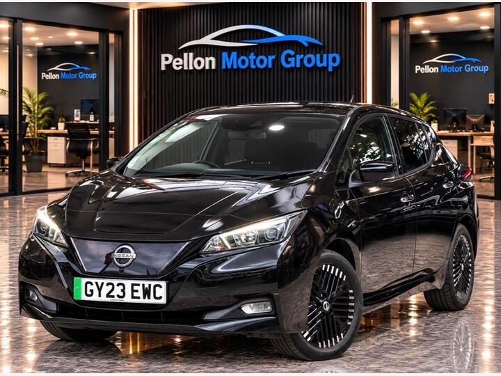 Nissan Leaf 39kWh N-Connecta Auto 5dr