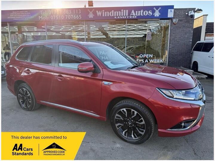 Mitsubishi OUTLANDER 2.0h 12kWh GX4h CVT 4WD Euro 6 (s/s) 5dr Mitsubishi OUTLANDER 2.0h 12kWh GX4h CVT 4WD Euro 6 (s/s) 5dr