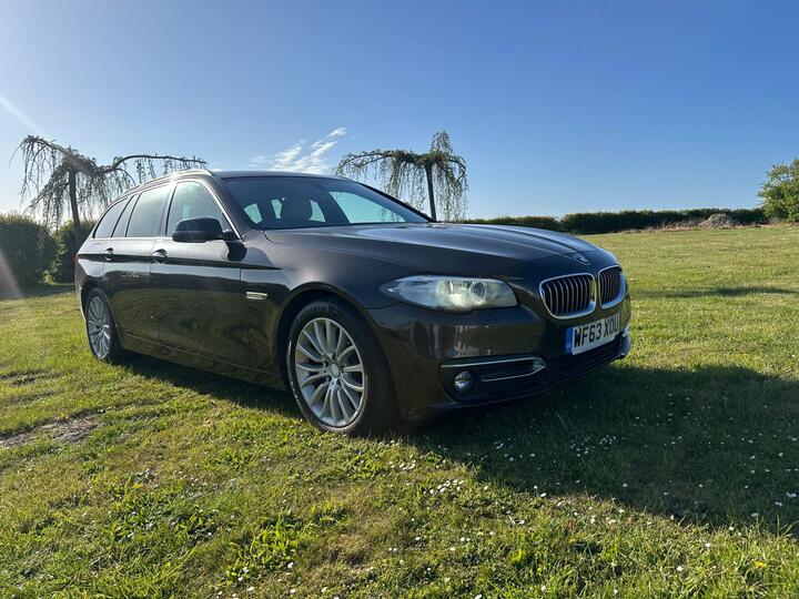 BMW 5 Series 2.0 520d Luxury Touring Auto Euro 6 (s/s) 5dr