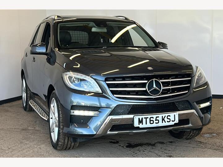 Mercedes-Benz M-CLASS 2.1 ML250 BlueTEC AMG Line G-Tronic 4WD Euro 6 (s/s) 5dr Mercedes-Benz M-CLASS 2.1 ML250 BlueTEC AMG Line G-Tronic 4WD Euro 6 (s/s) 5dr