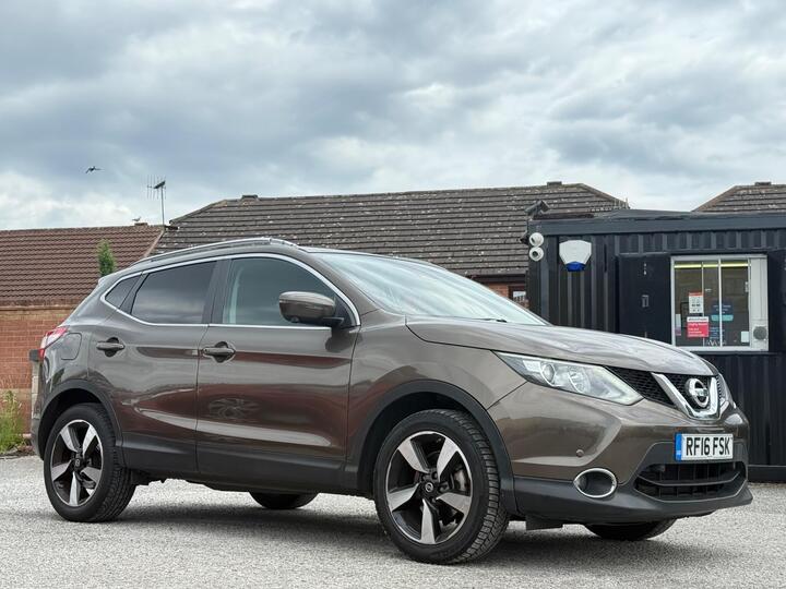 Nissan Qashqai 1.2 DIG-T N-Connecta 2WD Euro 6 (s/s) 5dr