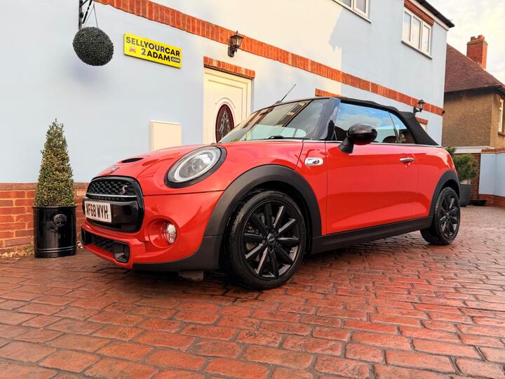 MINI Convertible 2.0 Cooper S Steptronic Euro 6 (s/s) 2dr