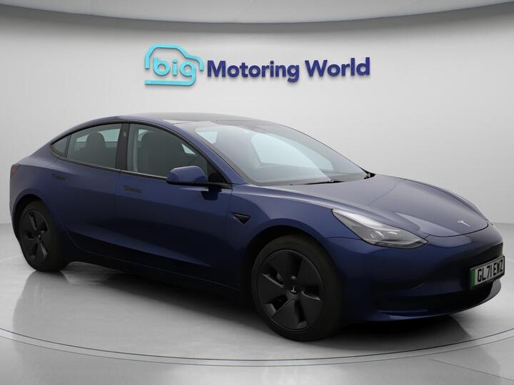 Tesla Model 3 Standard Range Plus Auto RWD 4dr