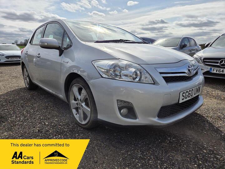 Toyota Auris 1.8 VVT-h T Spirit CVT Euro 5 (s/s) 5dr Toyota Auris 1.8 VVT-h T Spirit CVT Euro 5 (s/s) 5dr