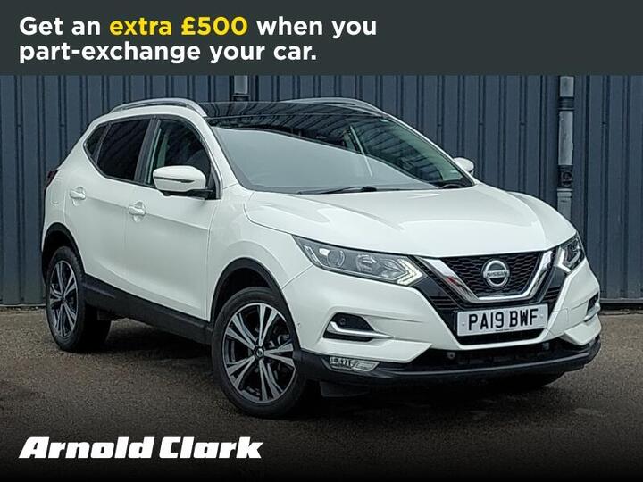 Nissan Qashqai 1.3 DIG-T N-Connecta Euro 6 (s/s) 5dr