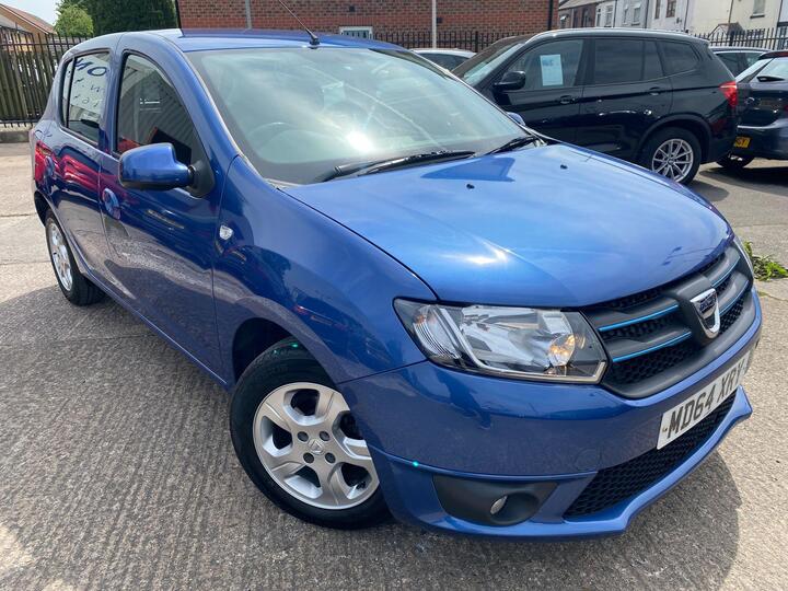 Dacia Sandero 1.5 DCi Laureate Euro 5 5dr Dacia Sandero 1.5 DCi Laureate Euro 5 5dr