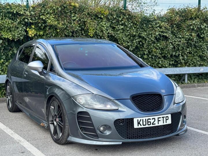 SEAT Leon 2.0 TDI CR FR+ Supercopa Euro 5 5dr