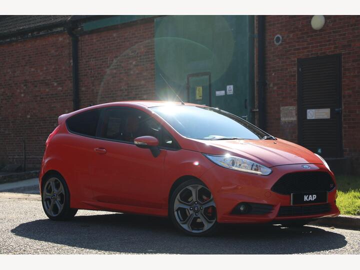 Ford Fiesta 1.6T EcoBoost ST-2 Euro 6 3dr