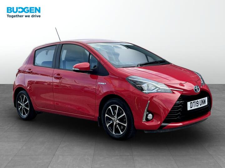 Toyota Yaris 1.5 VVT-h Icon Tech E-CVT Euro 6 (s/s) 5dr