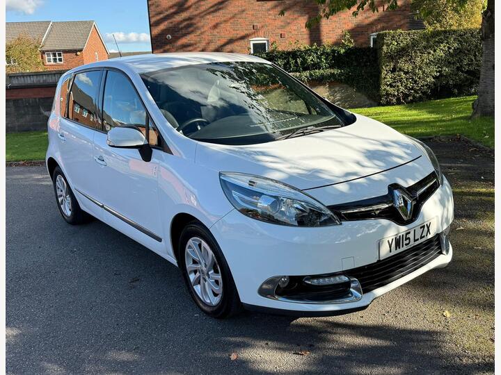 Renault Scenic 1.5 DCi Dynamique Nav Euro 6 (s/s) 5dr Renault Scenic 1.5 DCi Dynamique Nav Euro 6 (s/s) 5dr