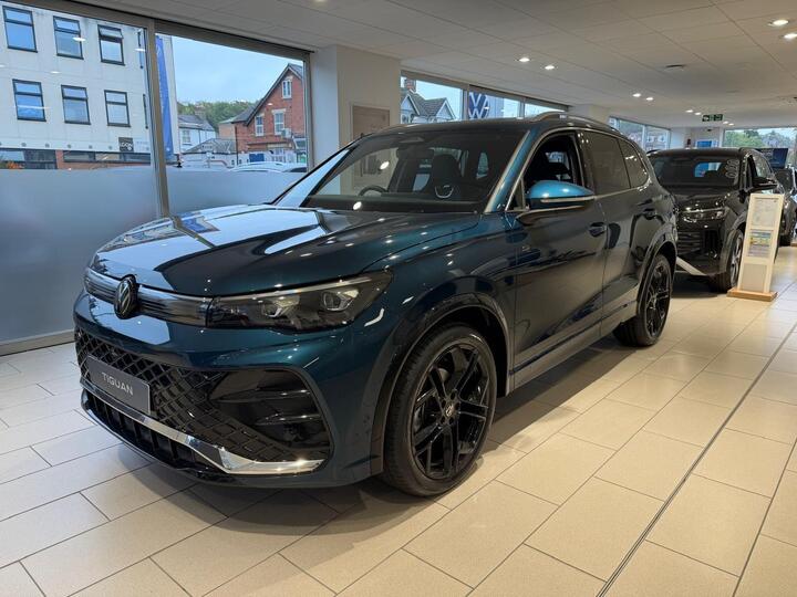 Volkswagen Tiguan 1.5 ETSI MHEV R-Line DSG Euro 6 (s/s) 5dr